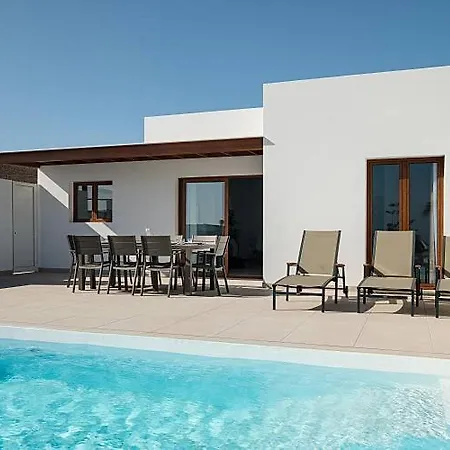 Amplia Casa Playa Blanca (Lanzarote)